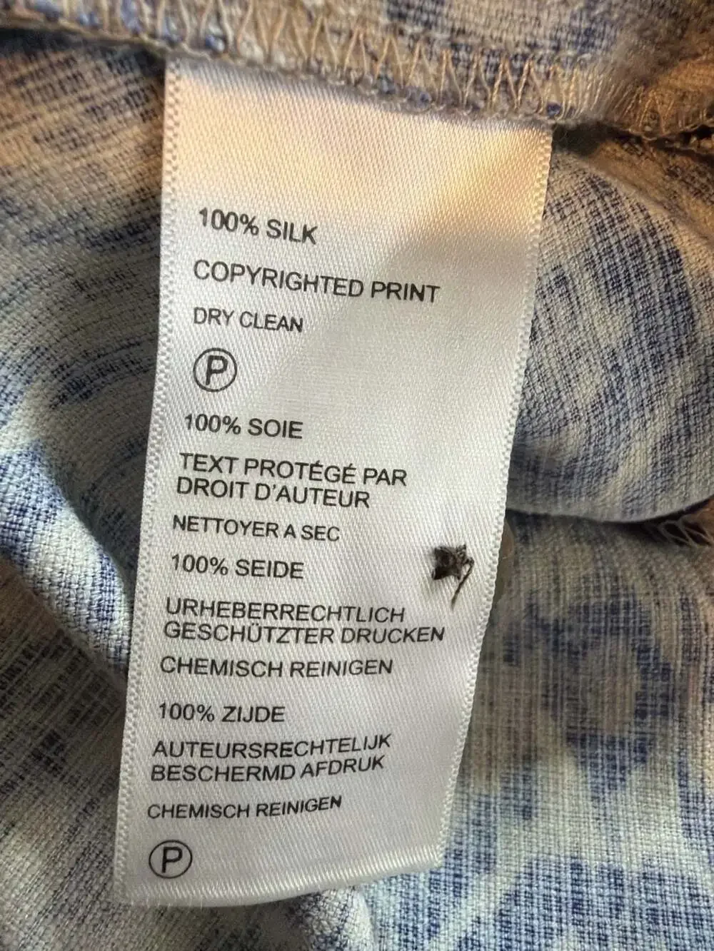 Tommy Bahama Short Sleeve Button Down Shirt in Blue 100% Silk
